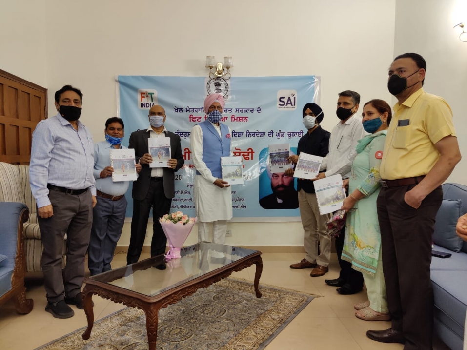 राणा सोढी द्वारा ‘एज ऐप्रोप्रीएट फिटनेस प्रोटोकॉल्स’ का पंजाबी रूप रिलीज़